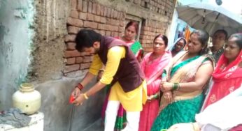 रामगढ़ के वार्ड पांच के विभिन्न क्षेत्रों में सप्लाई पानी के पाइप में नल लगा पानी की बर्बादी रोकने की मुहिम चलाई भाजपा नेता धनंजय कुमार पुटूस ने